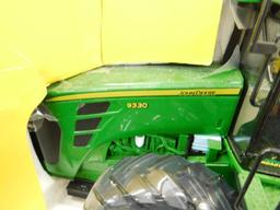 Ertl - Die Cast Metal Toy Tractor - #45158 - John Deere #9330 - New in Box