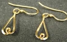 10K Yellow Gold - Pierced Earrings - Drop - .8 Grams