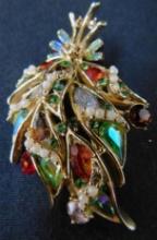 Vintage Costume Jewelry - 1954 Hollycraft Brooch - Missing Some "Pearls"