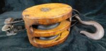 Madesco Products Double Pulley - Wood and Cast Iron - 19" x 6" x 5.25"