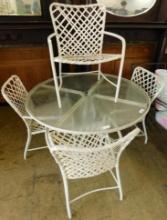 Brown and Jordan - 5 Piece Patio Set - Glass Top Table - 4 Chairs - Table 25.25" x 47"