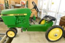 Vintage Ertl "John Deere" Pedal Tractor - Model #520 - 24.5" x 36" x 18"