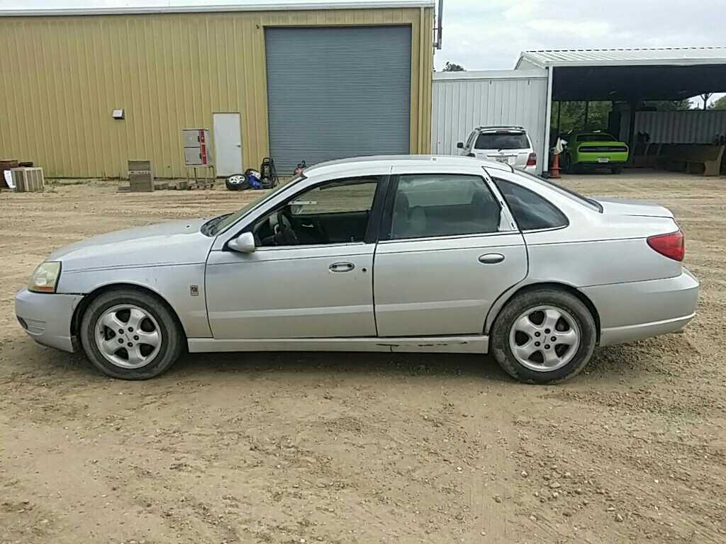 2003 Saturn L300 ***SALVAGE TITLE***