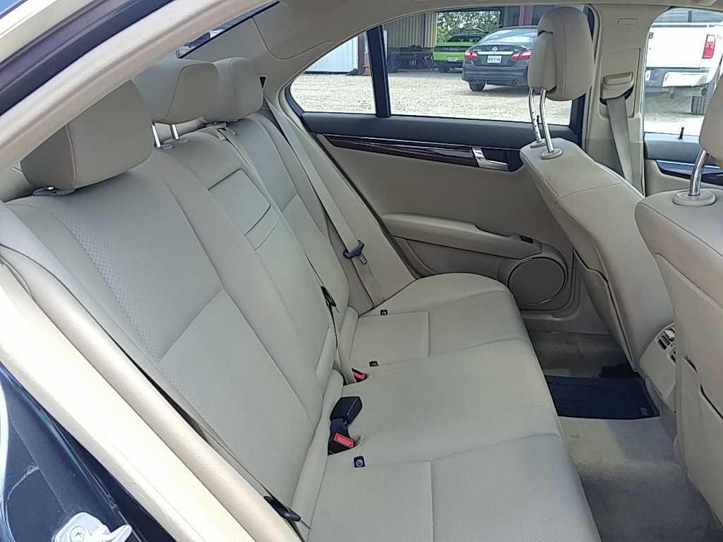 2010 Mercedes C300 4 matic