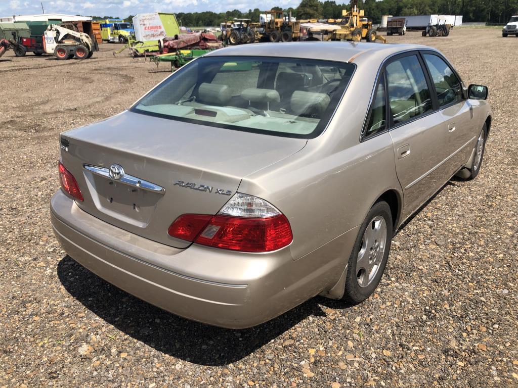 2003 Toyota Avalon Sedan