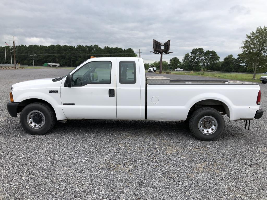 2000 Ford F250 Pickup truck