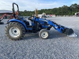 New Holland ATV40DA 4WD Tractor W/Front Loader