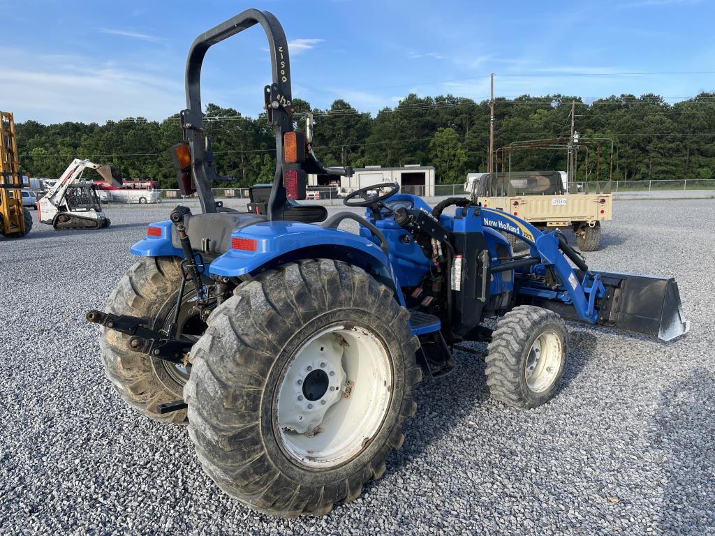 New Holland ATV40DA 4WD Tractor W/Front Loader