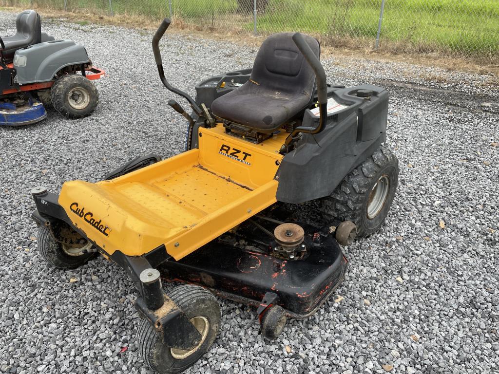 Club Cadet RZT Lawn Mower