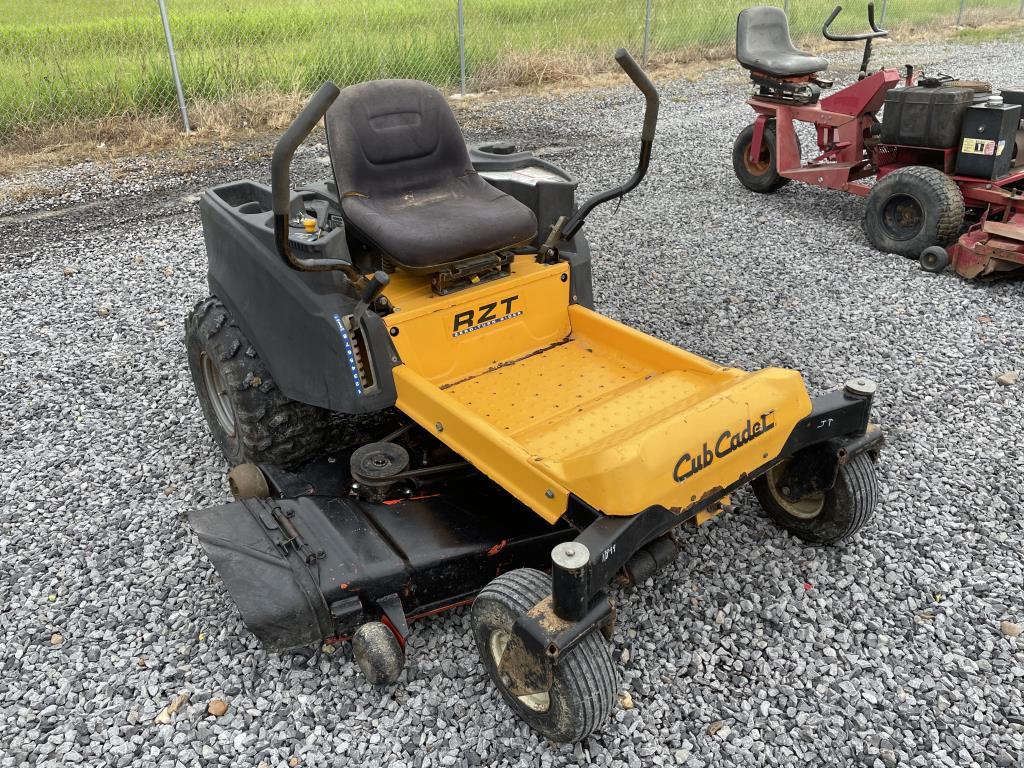Club Cadet RZT Lawn Mower