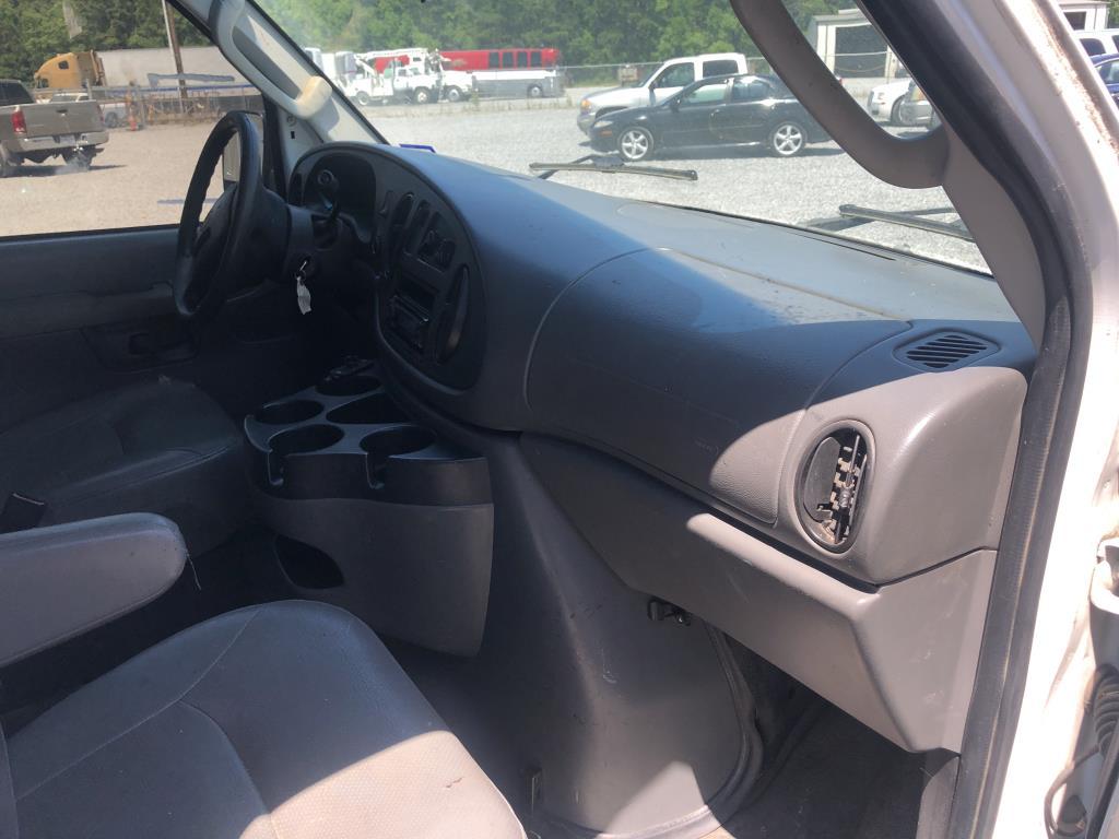 2006 Ford E150 Van