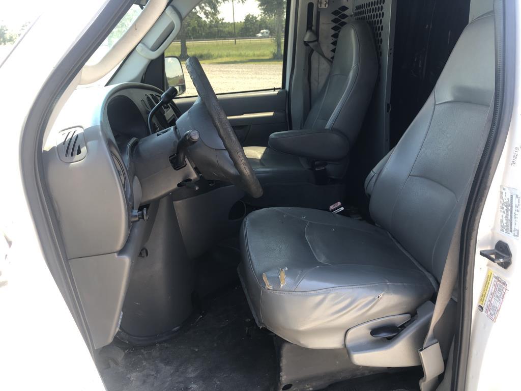 2006 Ford E150 Van