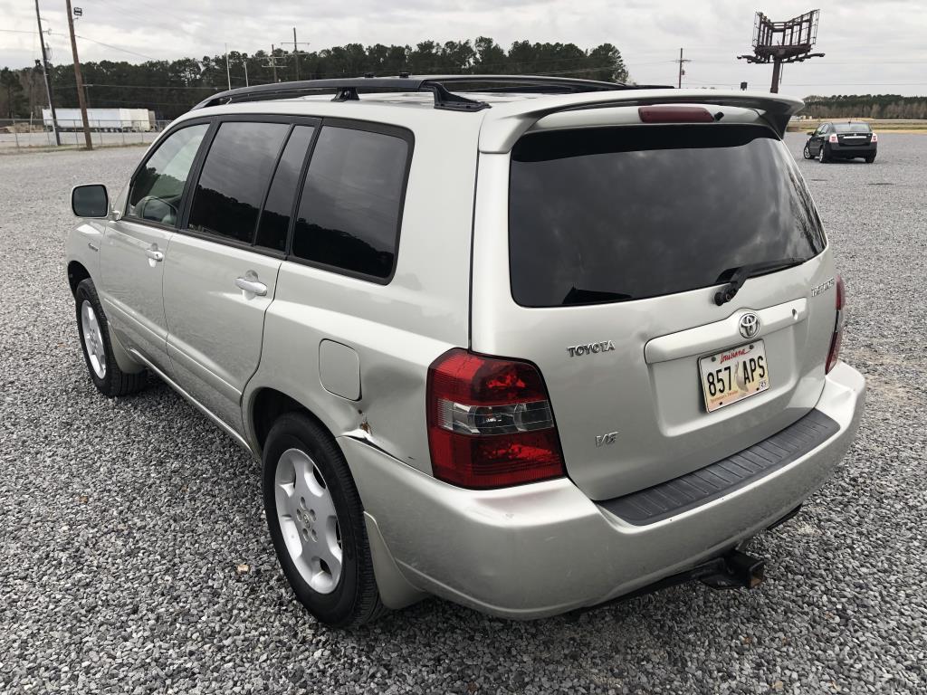 2004 Toyota Highlander SUV