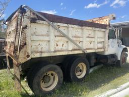 2000 International 4900 Dump Truck