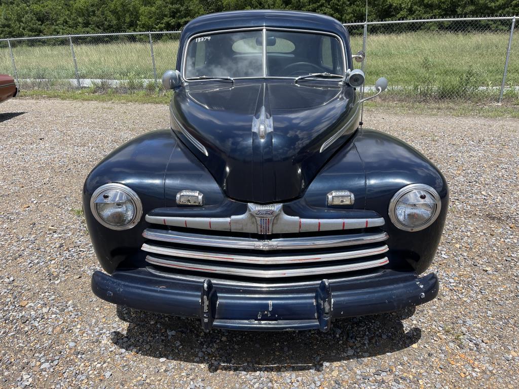 1947 Ford Super Deluxe 2-DR