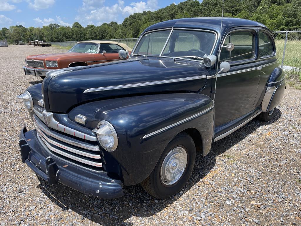 1947 Ford Super Deluxe 2-DR