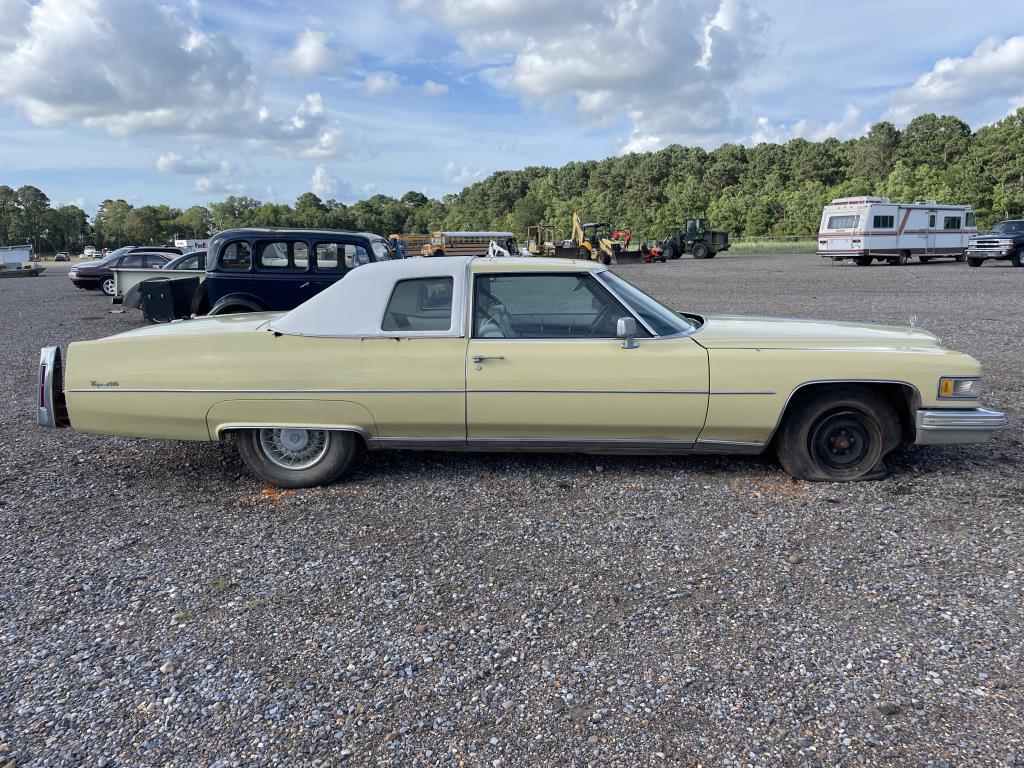 1975 Cadillac Coupe DeVille