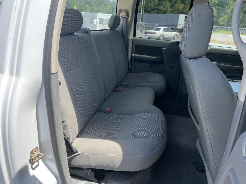 2006 Dodge Ram 3500 SLT 4WD Pickup Truck