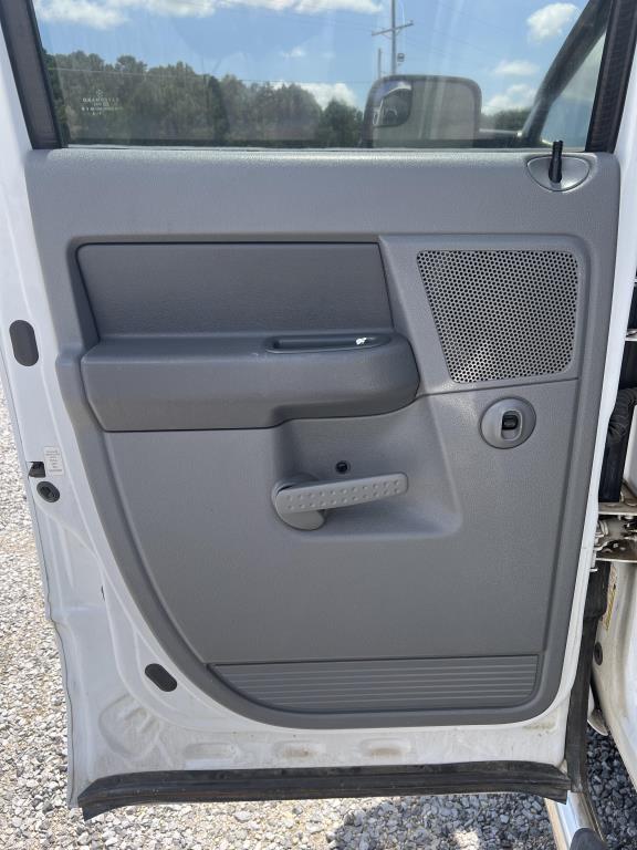 2006 Dodge Ram 3500 SLT 4WD Pickup Truck