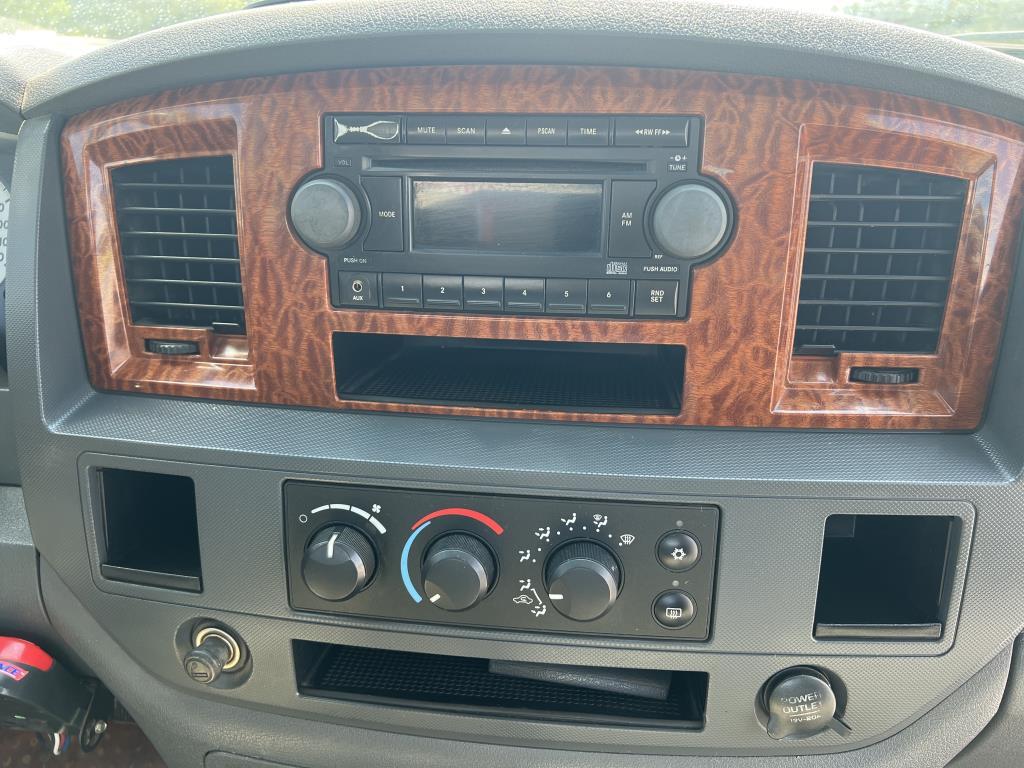 2006 Dodge Ram 3500 SLT 4WD Pickup Truck