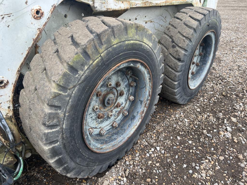 BOBCAT 773 Skid Steer