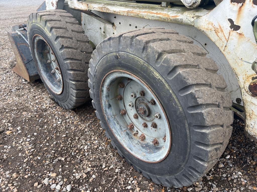 BOBCAT 773 Skid Steer