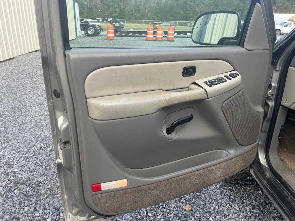 2001 Chevrolet Tahoe SUV