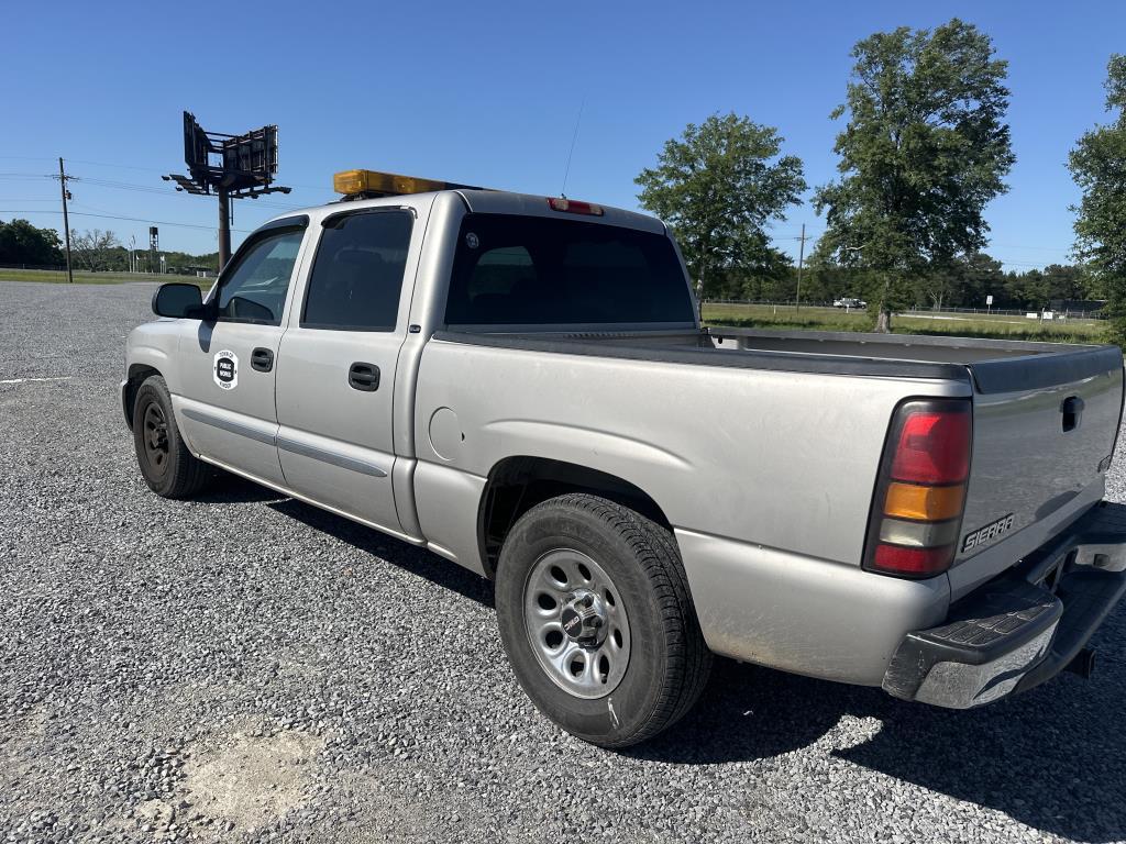 2005 GMC Sierra 1500 Truck