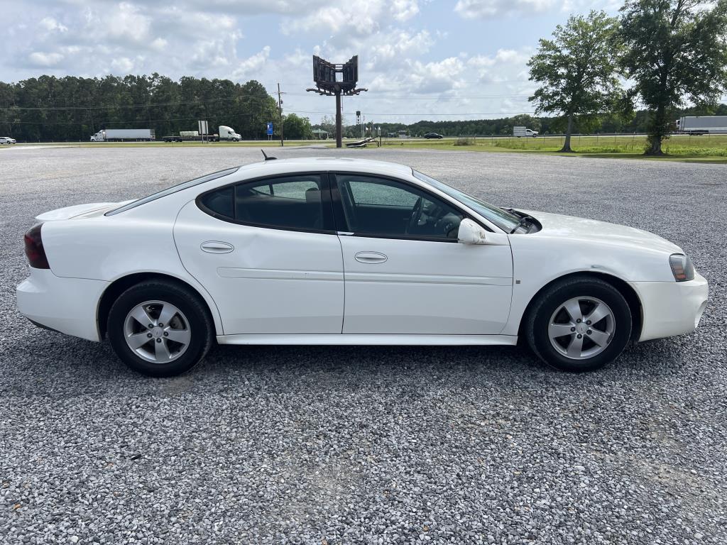 2007 Pontiac Grand Prix Sedan