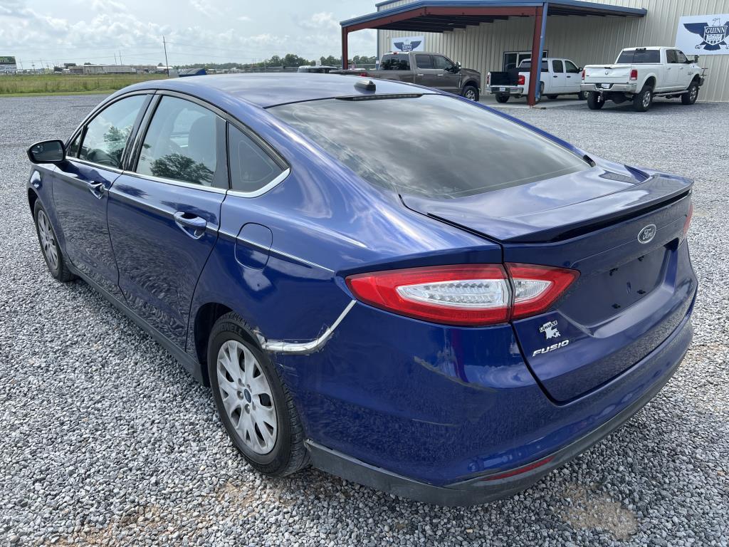 2013 Ford Fusion 4D Sedan