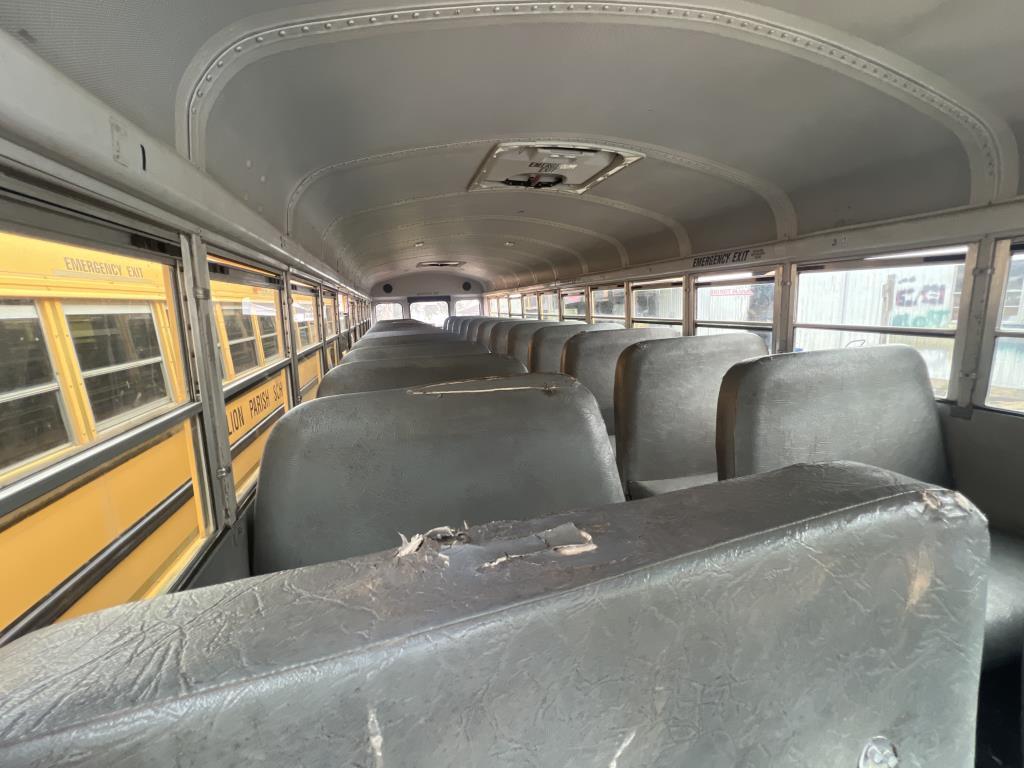 2005 Thomas FS65 School Bus