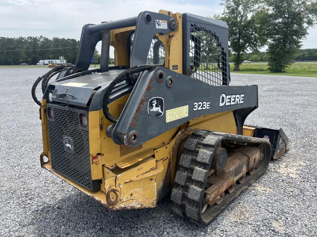 John Deere 323E Skidsteer