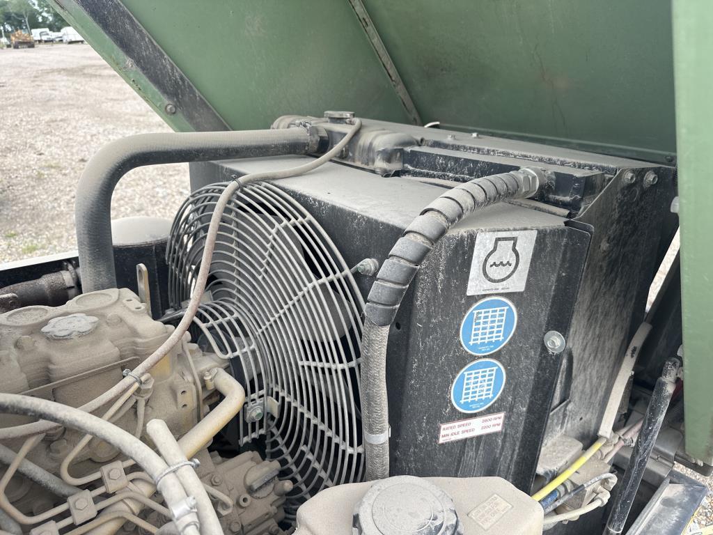 Sullair 185DPQ CAi4 EPA Air Compressor Trailer