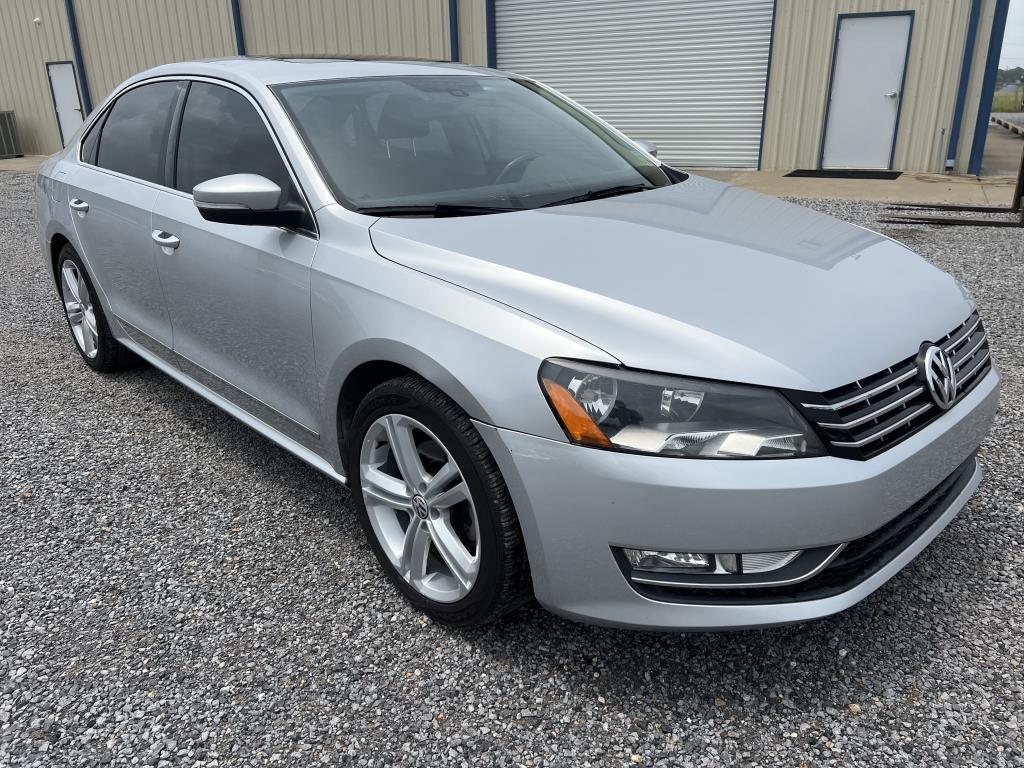 2013 Volkswagen Passat SE TDI 4D Seadan