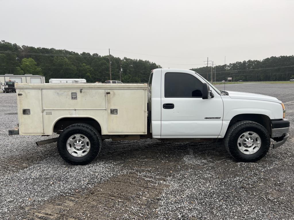 2005 Chevrolet Silverado 1500 Pickup Truck