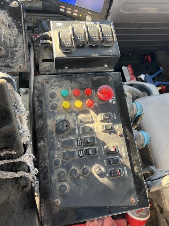 2019 Freightliner 108SD Garbage Truck