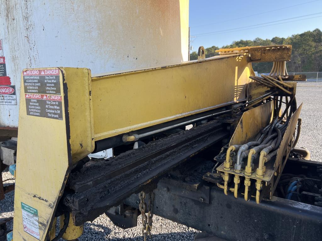 2019 Freightliner 108SD Garbage Truck