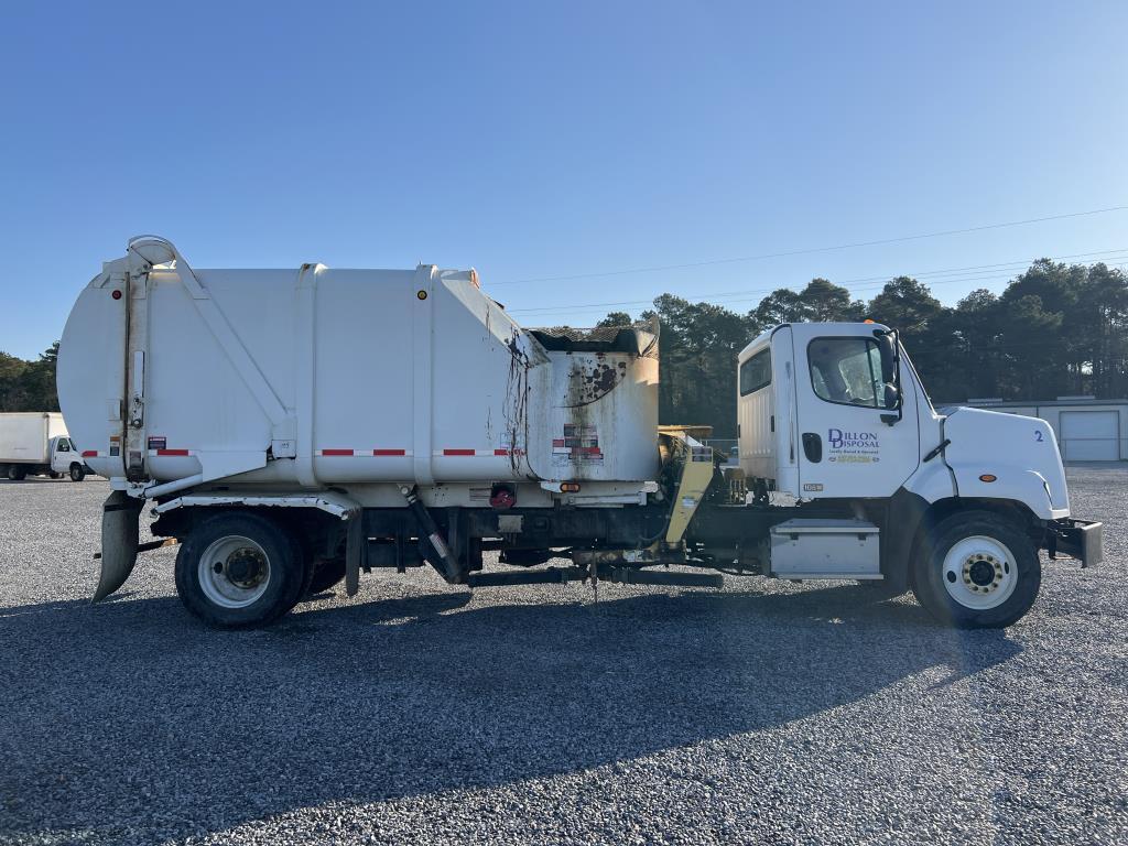2019 Freightliner 108SD Garbage Truck