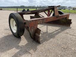 Levee  Maker