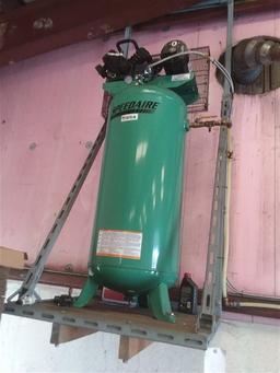 SpeedAir Vertical Air Compressor