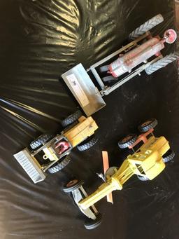 3 Hubley Toys