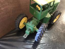 John Deere Articulating Toy Farm Tractor
