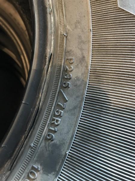 (4) Goodyear Wrangler P235/75r16