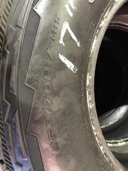 (4) Mastercraft Courser 255/70r17