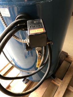 Emglo Upright Air Compressor