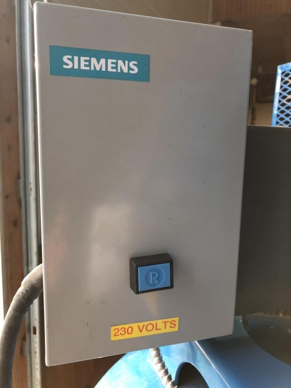 Emglo Upright Air Compressor