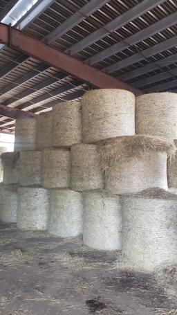 (22) Clover Alfalfa Mixed Grass Round Bales