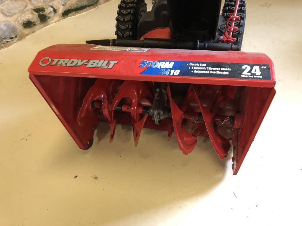 Troy Bilt Snow Blower