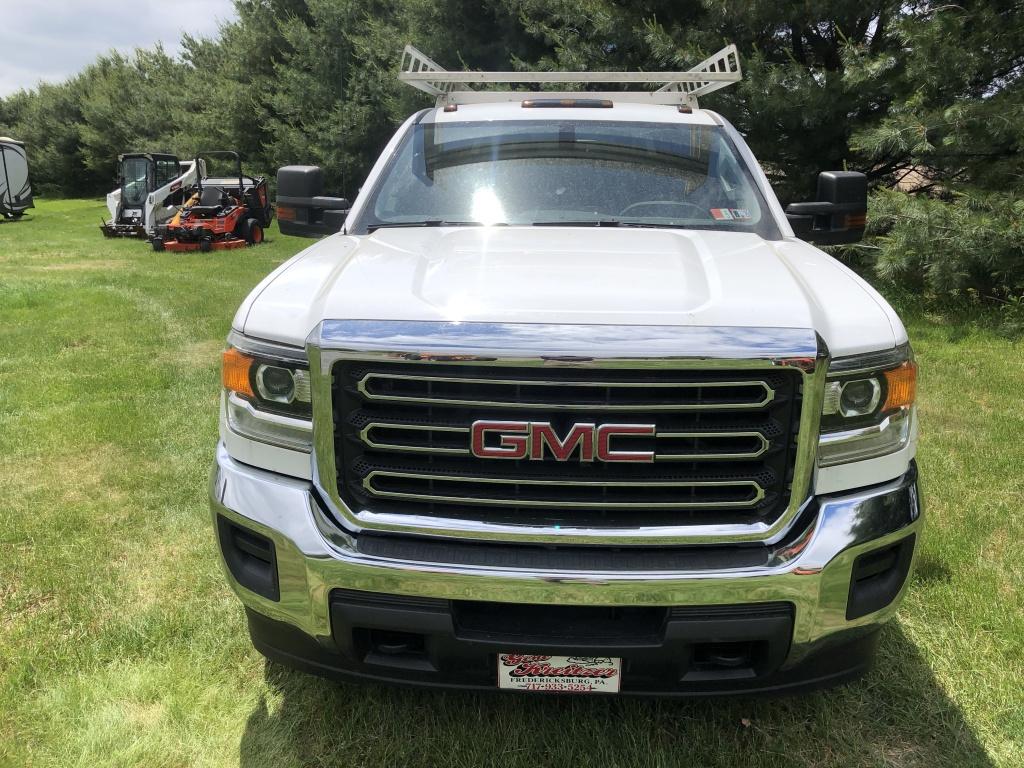 2016 GMC 3500 Dually Utility Truck