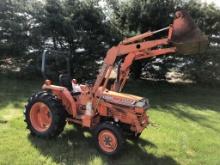 L2550 4WD Compact Tractor w/ PTO and 3-Pt. Hitch